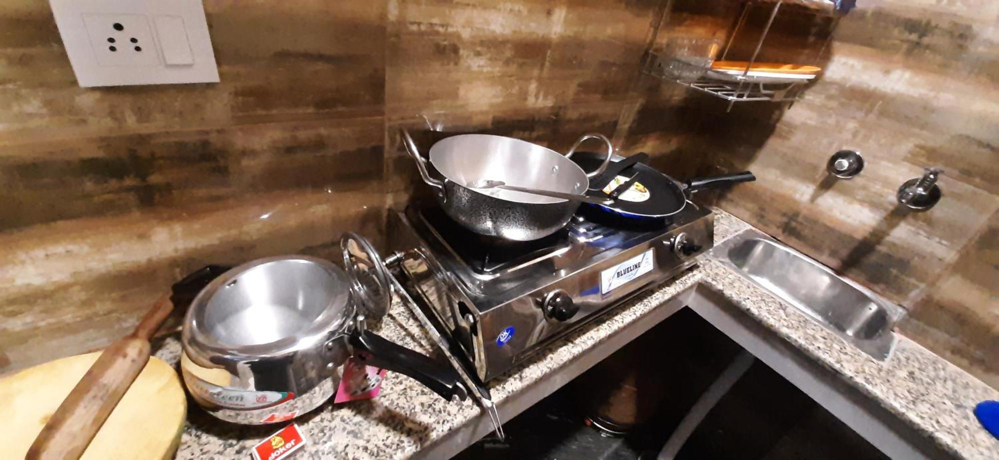 Apartment Aggarwal In Independent Flat With Private Kitchen Washroom Fridge Android Tv Wi Fi And Cooking Utensils For Self Cooking