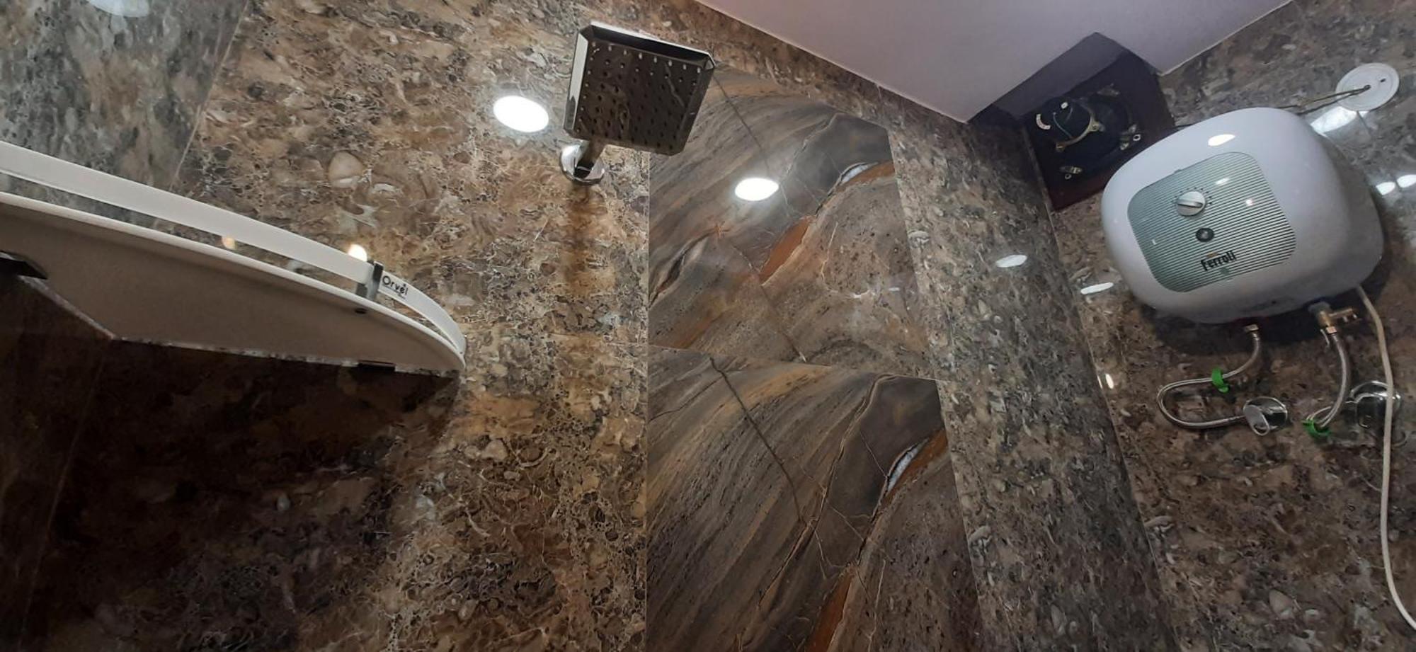 Aggarwal In Independent Flat With Private Kitchen Washroom Fridge Android Tv Wi Fi And Cooking Utensils For Self Cooking Apartment New Delhi